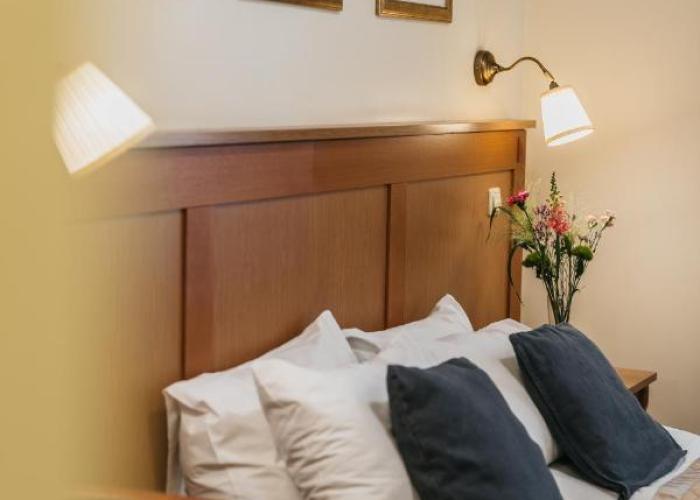 CATHEDRAL Old Town Suites