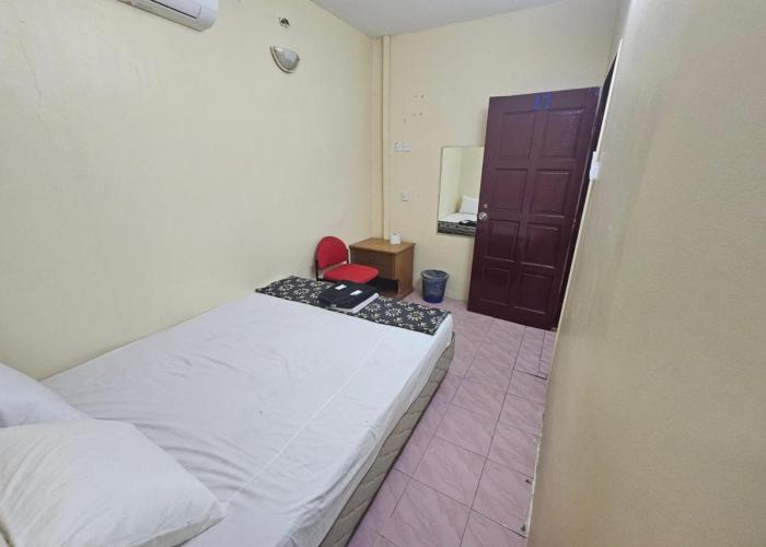 OYO 90867 Hotel Bintang Inns