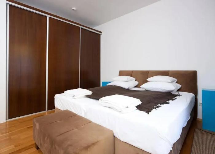 Living In Aparthotel