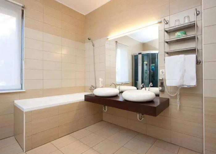 Living In Aparthotel
