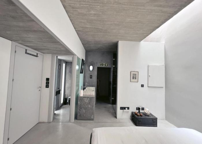 STUNNING AND SPACIOUS - 1BR PENTHOUSE