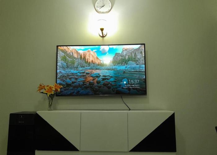 Homestyle Haven with Secure Parking & Free WiFi
