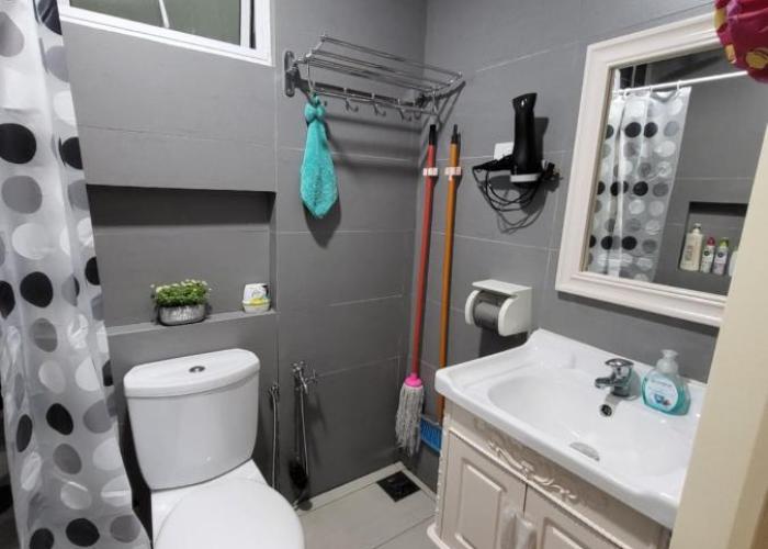 NICE and COZY studio apartment with gym and pool.