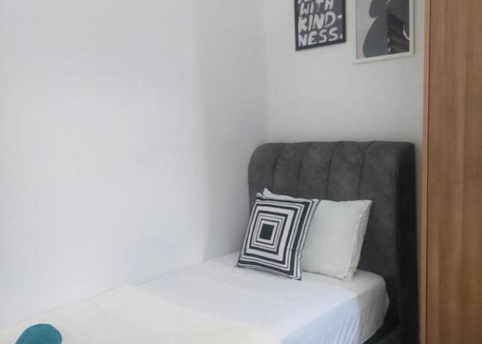 KLIA Travel Homestay - 3R 2B - WIFI & NETFLIX