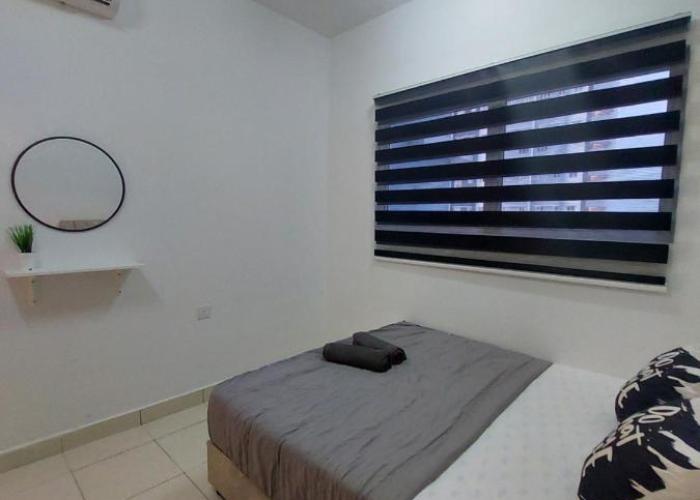 KLIA Travel Homestay - 3R 2B - WIFI & NETFLIX