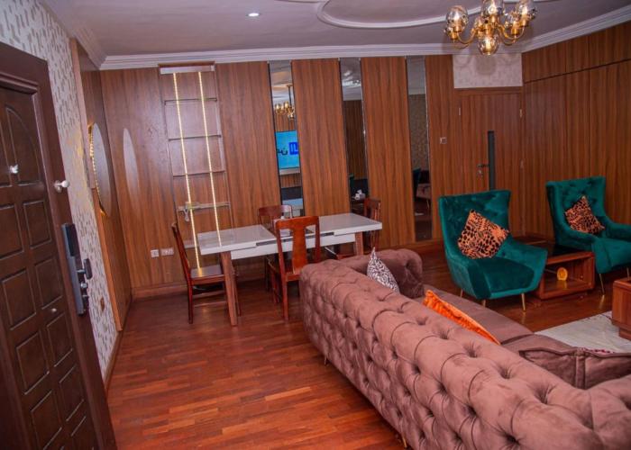 MAHOGANY HOTEL AND SUITES