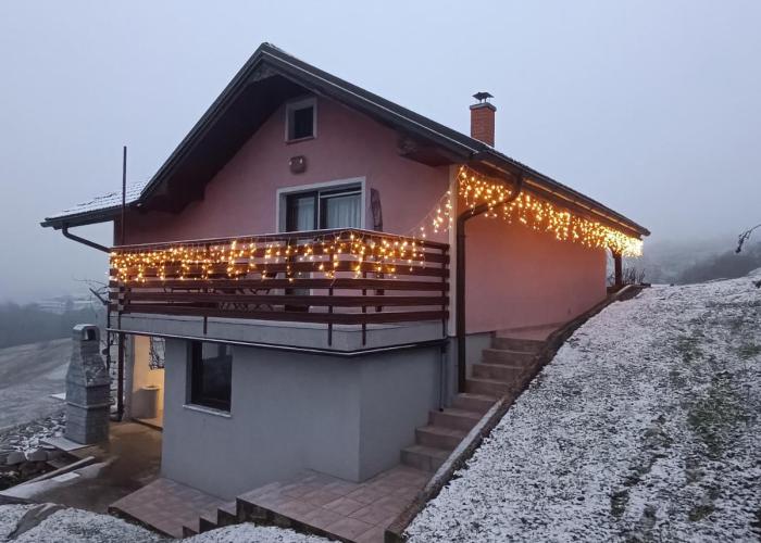 Hiška na gorci