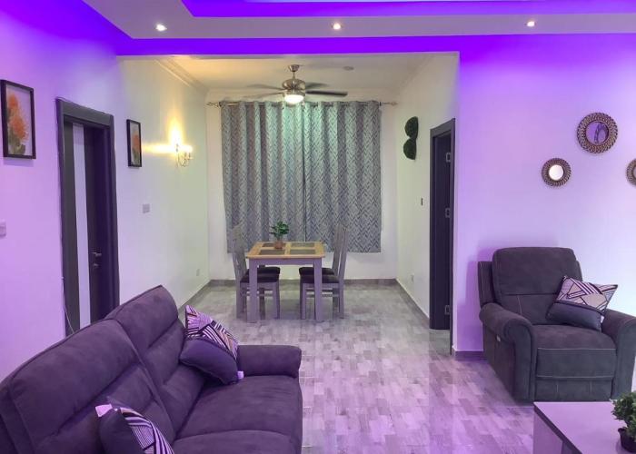 Fine Boy Villa, Tema Community 25