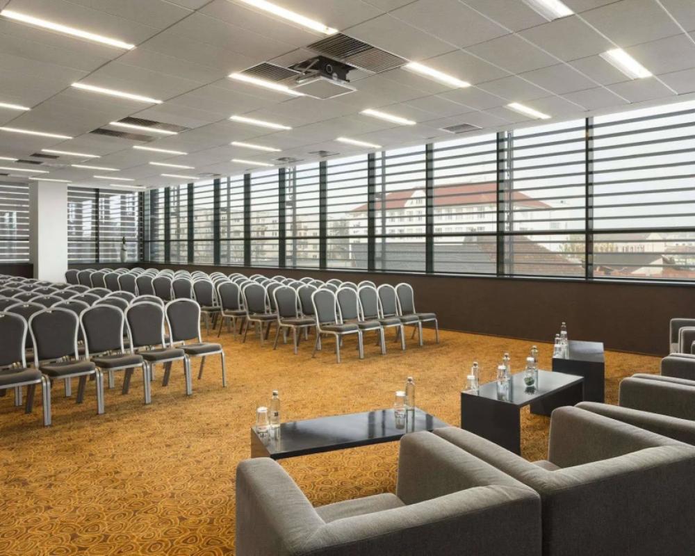 фото Ramada Oradea