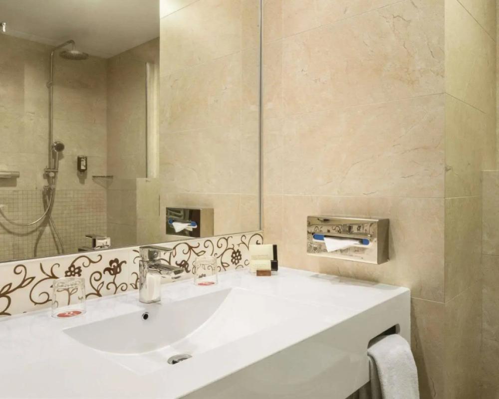 фото Ramada Oradea