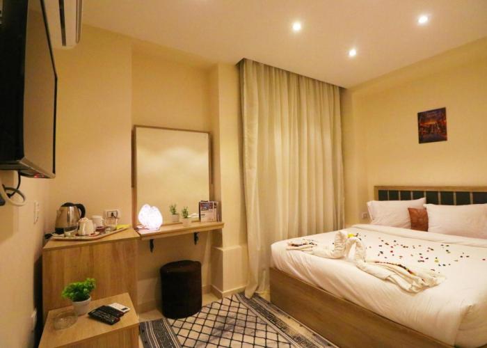 Locanda Pyramids Hotel