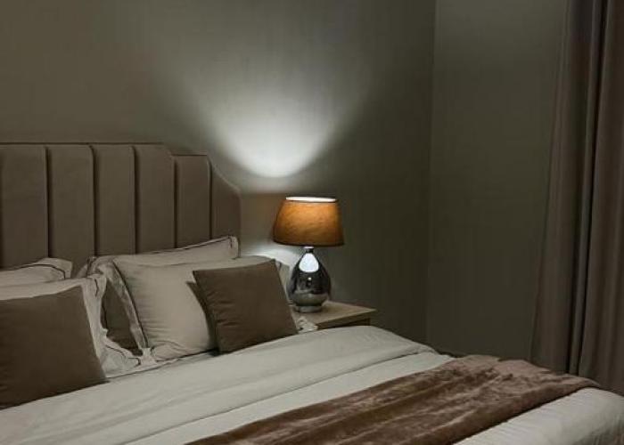 شقة خاصة مفروشة ب عزيزية الخبر