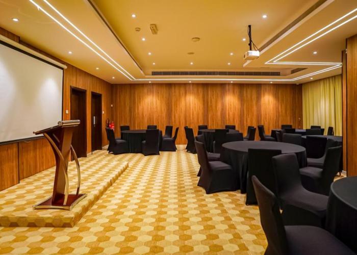 Duqm Express Hotel