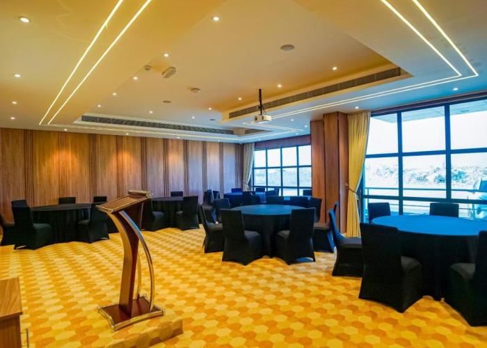 Duqm Express Hotel