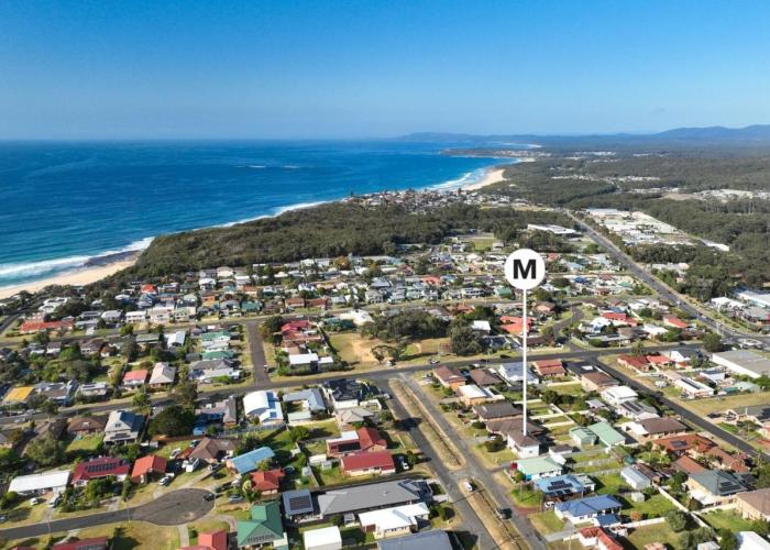 Coastal Charm - 67 Burrill Street