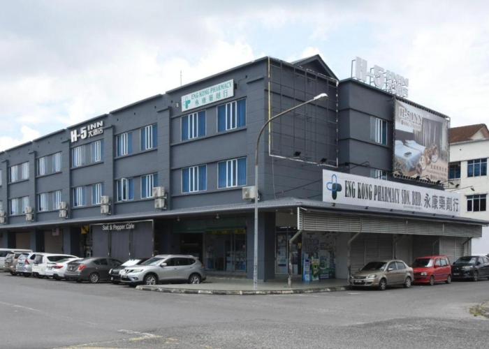 Hotel H-5 INN