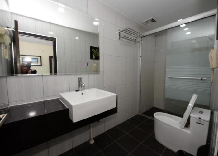 Hotel H-5 INN