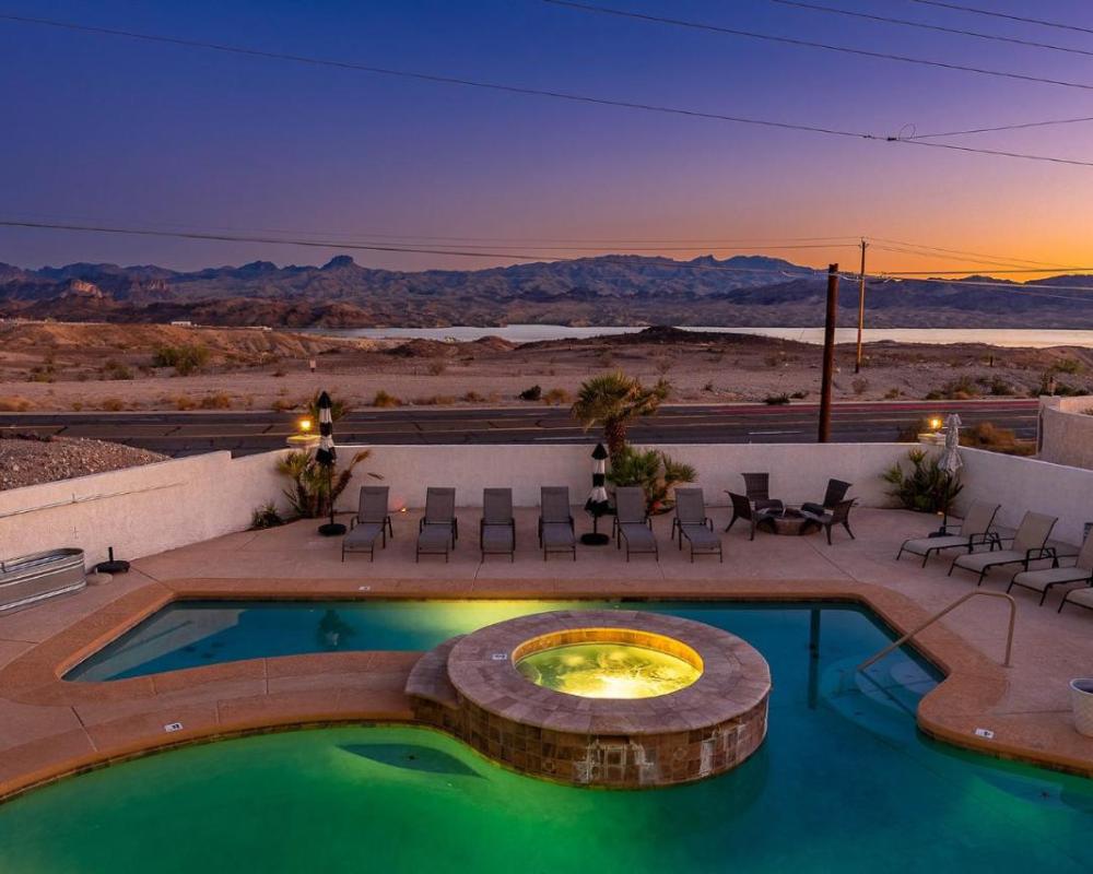 LakeView Home Minute From New Launch With Pool And Spa