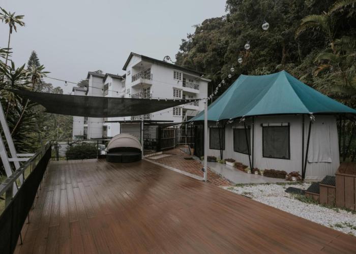 kMah Parkland with Outdoor Jacuzzi
