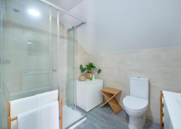 Renovated House Near Beaches, By TimeCooler