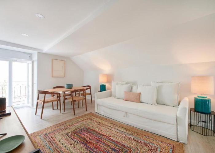 Renovated House Near Beaches, By TimeCooler