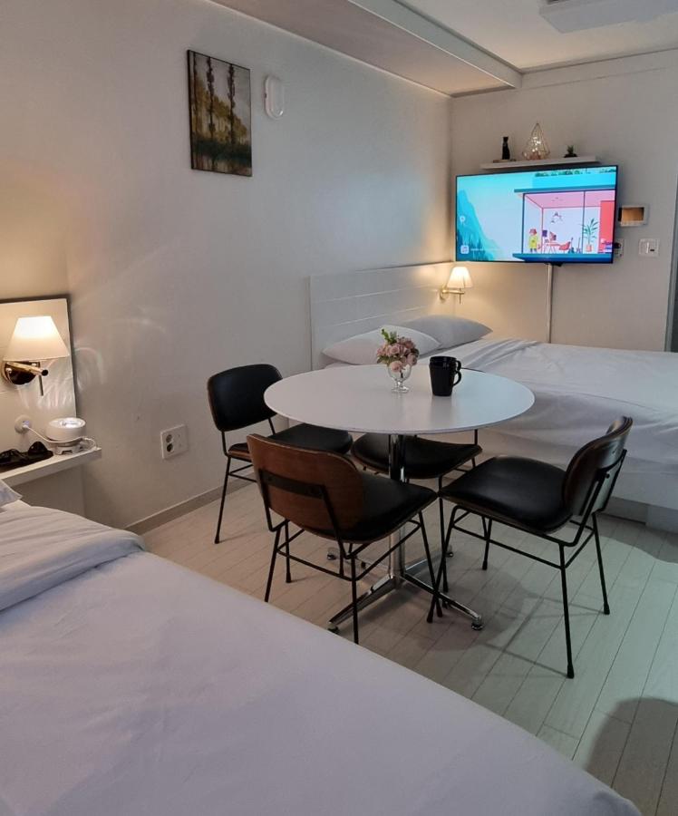 фото Daegu Star B&B DSR Hotel lily guestroom