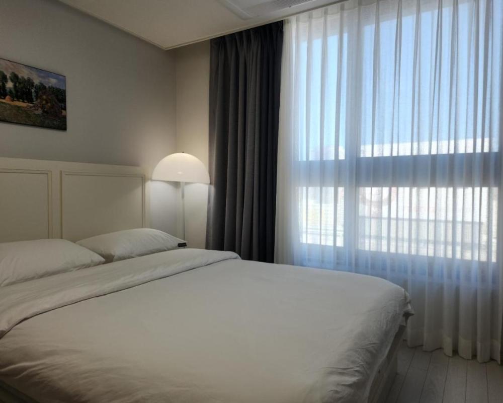 фото Daegu Star B&B DSR Hotel lily guestroom