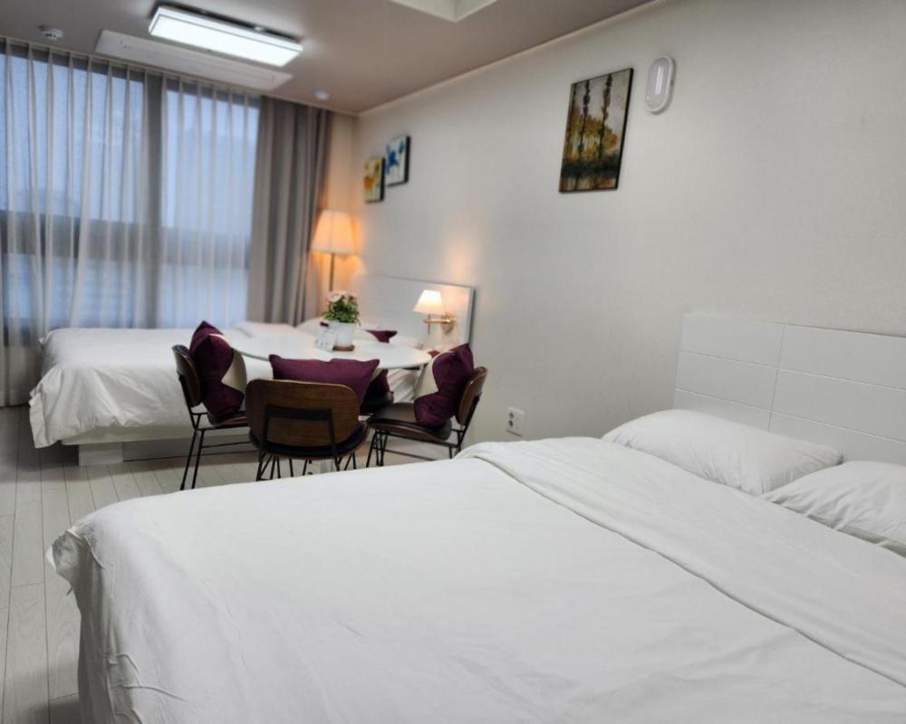 фото Daegu Star B&B DSR Hotel lily guestroom