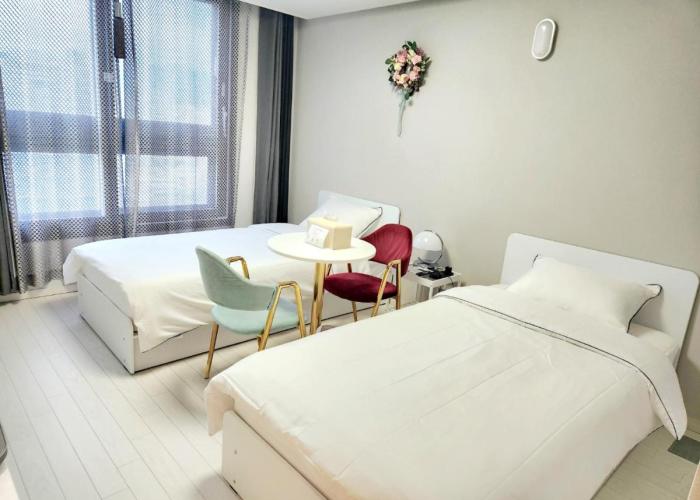 Daegu Star B&B DSR Hotel lily guestroom