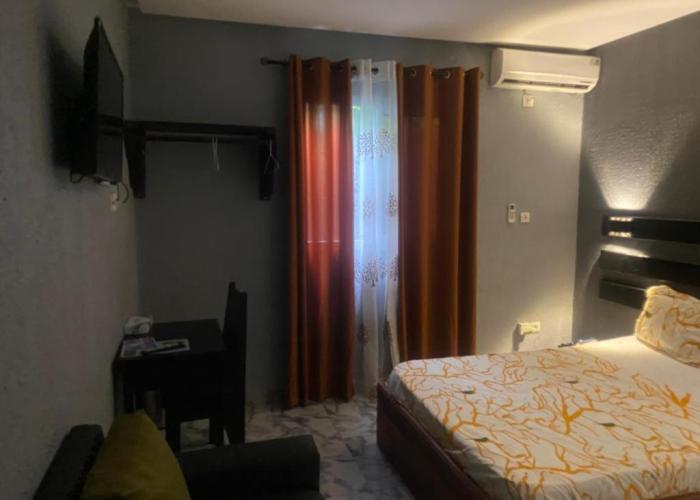 Sunrise Center Bonapriso 104