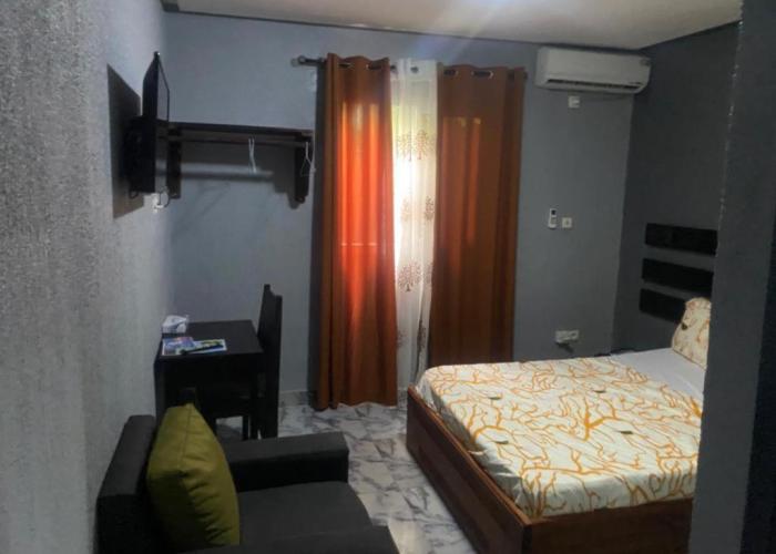 Sunrise Center Bonapriso 104