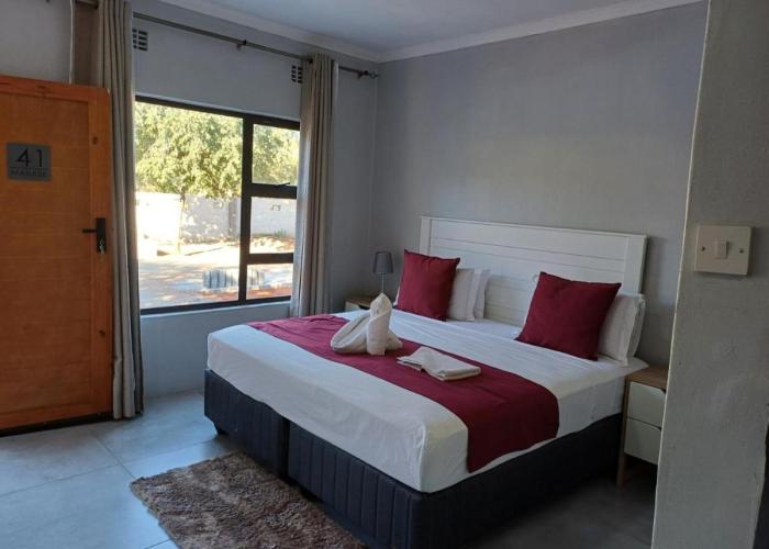 Chobe Blue Guest Inn