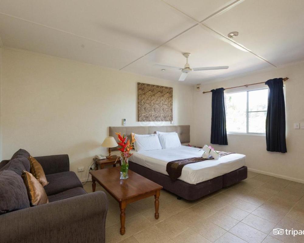 Coconut Palms Resort & Diamond Casino