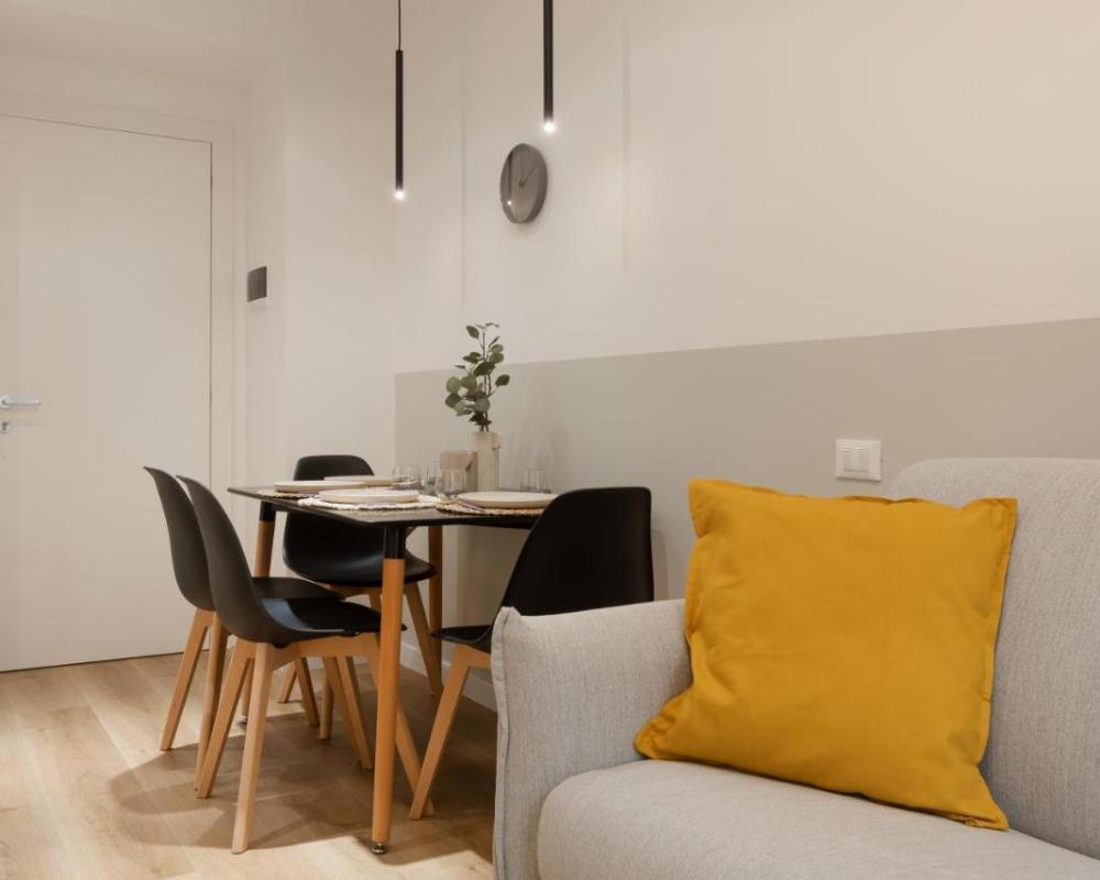 фото Trieste Timeless 2-bedrooms flat