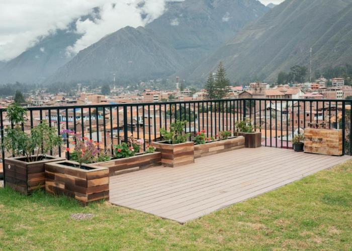 Hotel California Urubamba