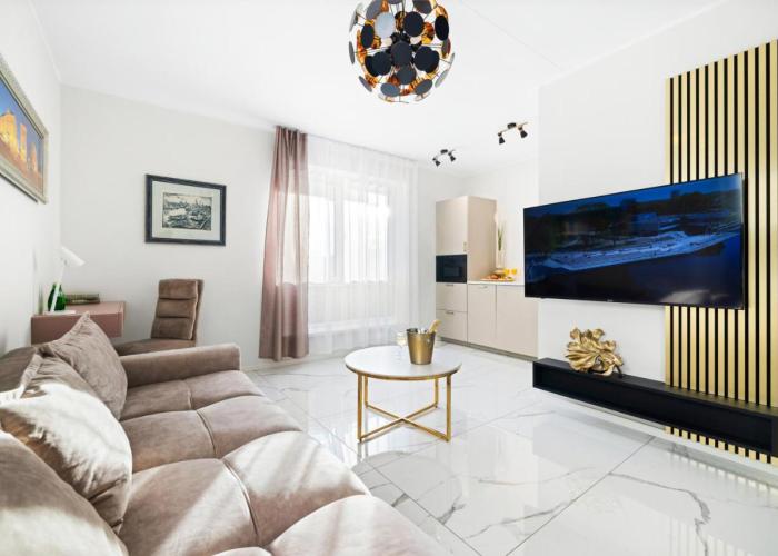 Fortune Apartments - River view, Contactless