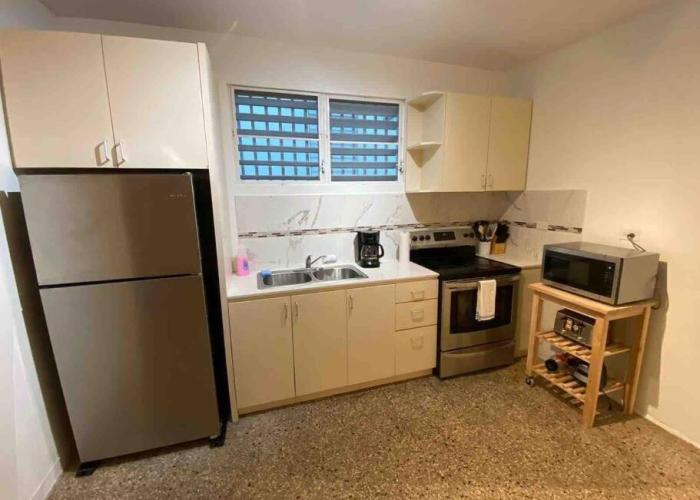 3 bd by airport El yunque Walk to the beach