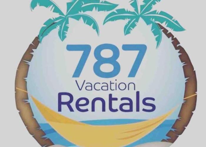 3 bd by airport El yunque Walk to the beach