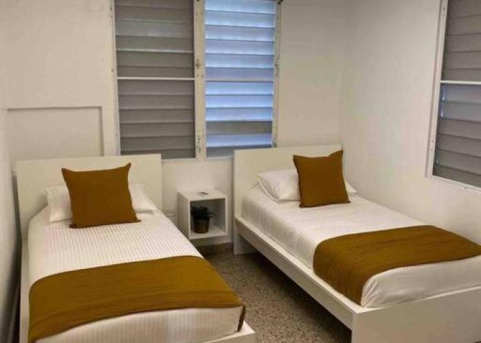 3 bd by airport El yunque Walk to the beach