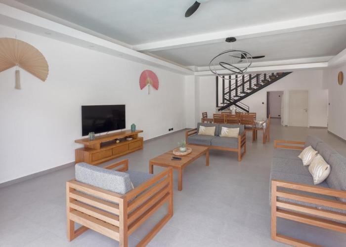 Spacious 4 Bedrooms Villa with infinity pool