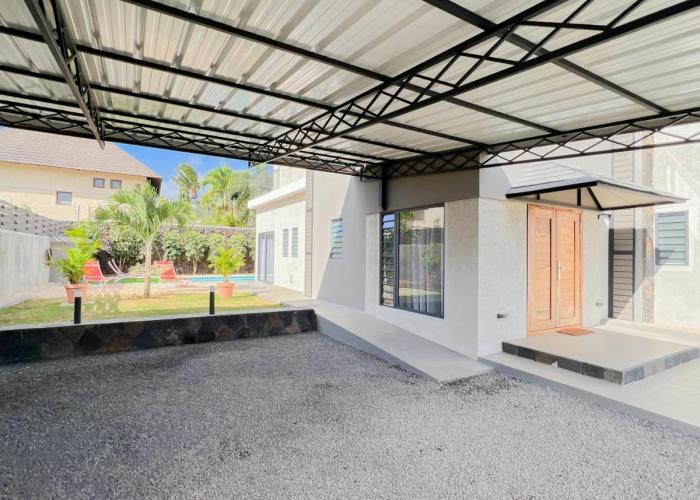 Spacious 4 Bedrooms Villa with infinity pool