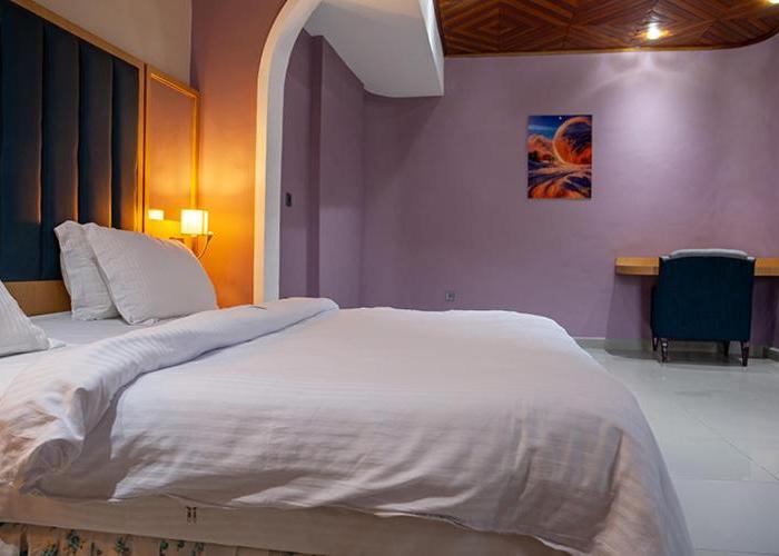 HOTEL MICKEL