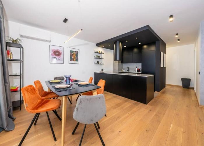 Vitosha Apartment With Parking