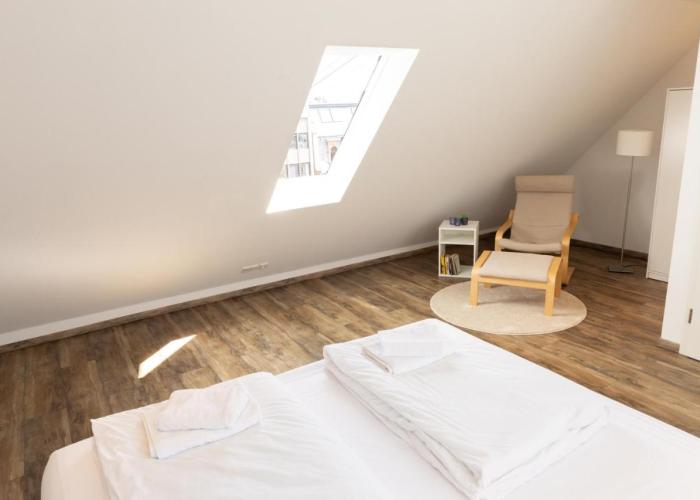 BeMyGuest - 3 Zimmer Maisonette - Zentral - Klimaanlage - Aufzug