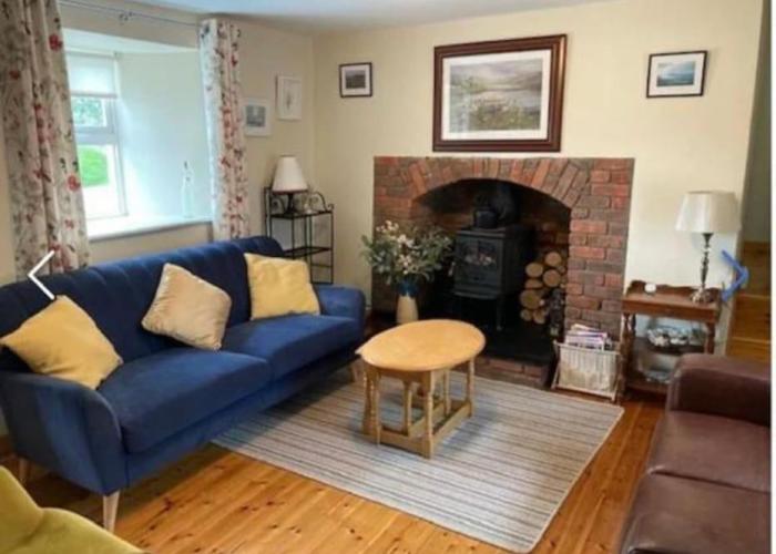 Charming 3-Bed Detached Cottage with Scenic Views