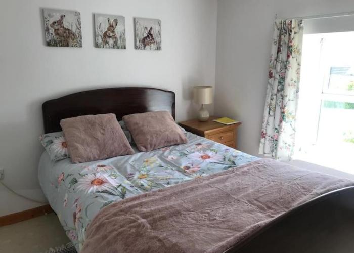 Charming 3-Bed Detached Cottage with Scenic Views
