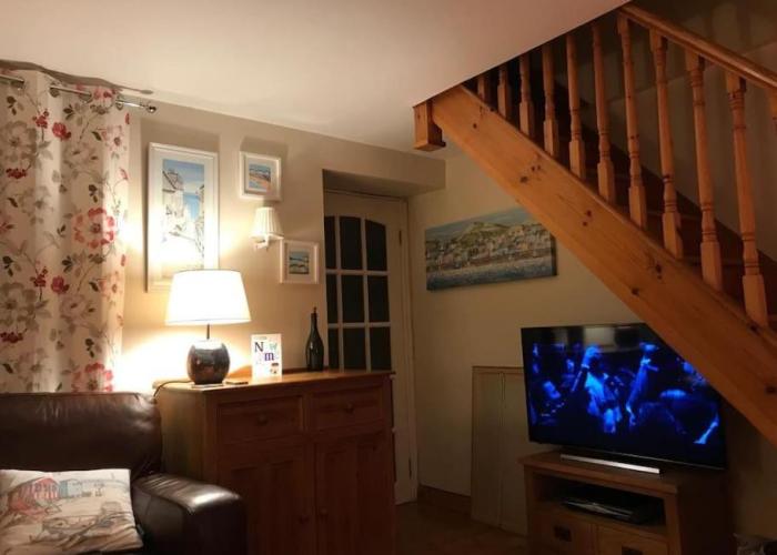 Charming 3-Bed Detached Cottage with Scenic Views