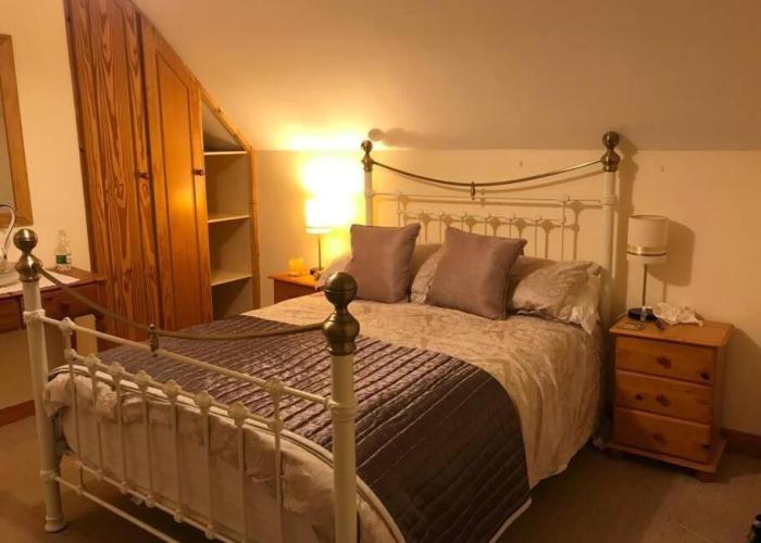 Charming 3-Bed Detached Cottage with Scenic Views