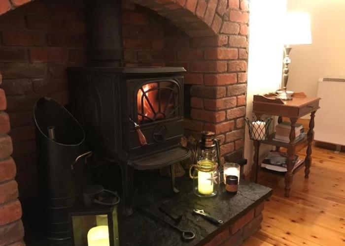 Charming 3-Bed Detached Cottage with Scenic Views