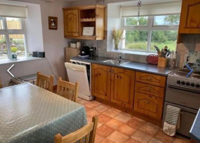 Charming 3-Bed Detached Cottage with Scenic Views